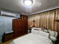 Blk 240 Lorong 1 Toa Payoh (Toa Payoh), HDB Executive #589021721